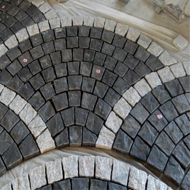 fan shape paving stone pattern